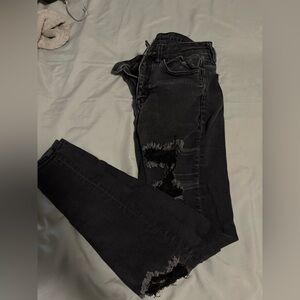 AMERICAN EAGLE Black Distressed Women’s Skinny Jeans